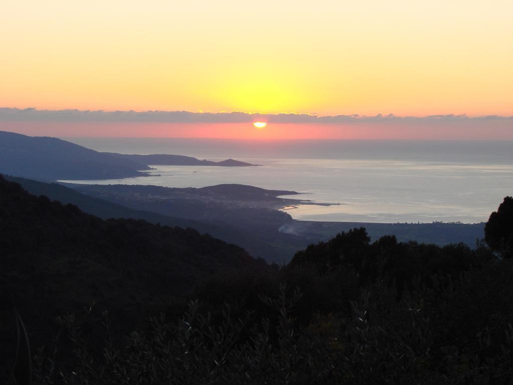 Gites Ruraux Aria Falcona Santa-Maria-Figaniella Camera foto
