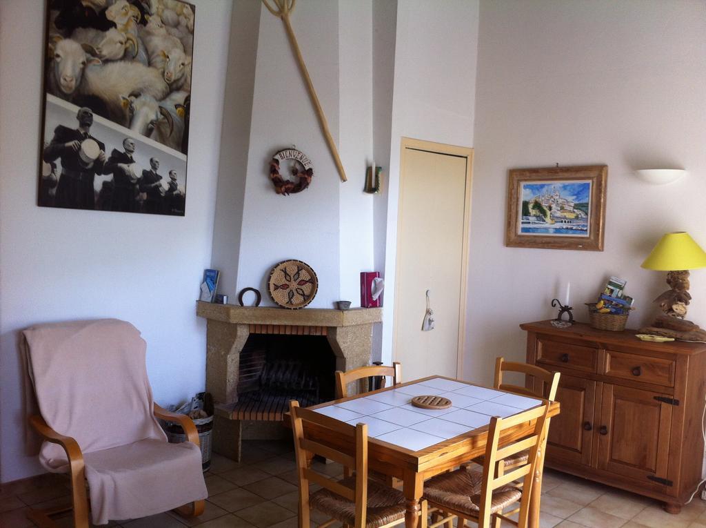 Gites Ruraux Aria Falcona Santa-Maria-Figaniella Esterno foto