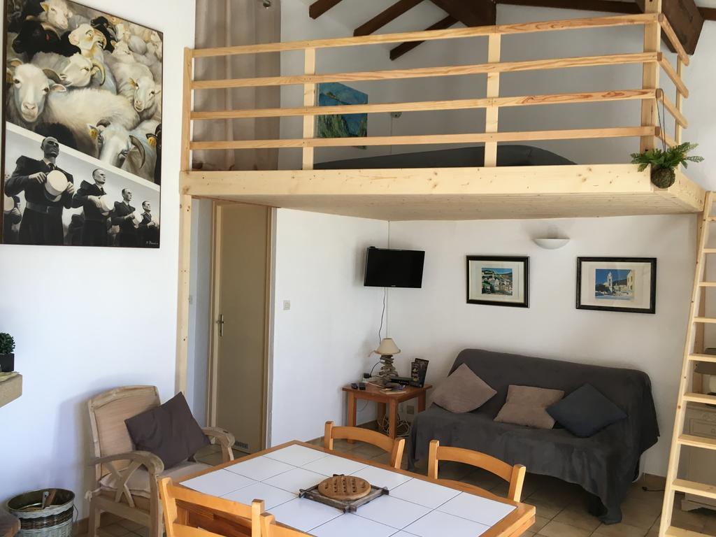 Gites Ruraux Aria Falcona Santa-Maria-Figaniella Esterno foto